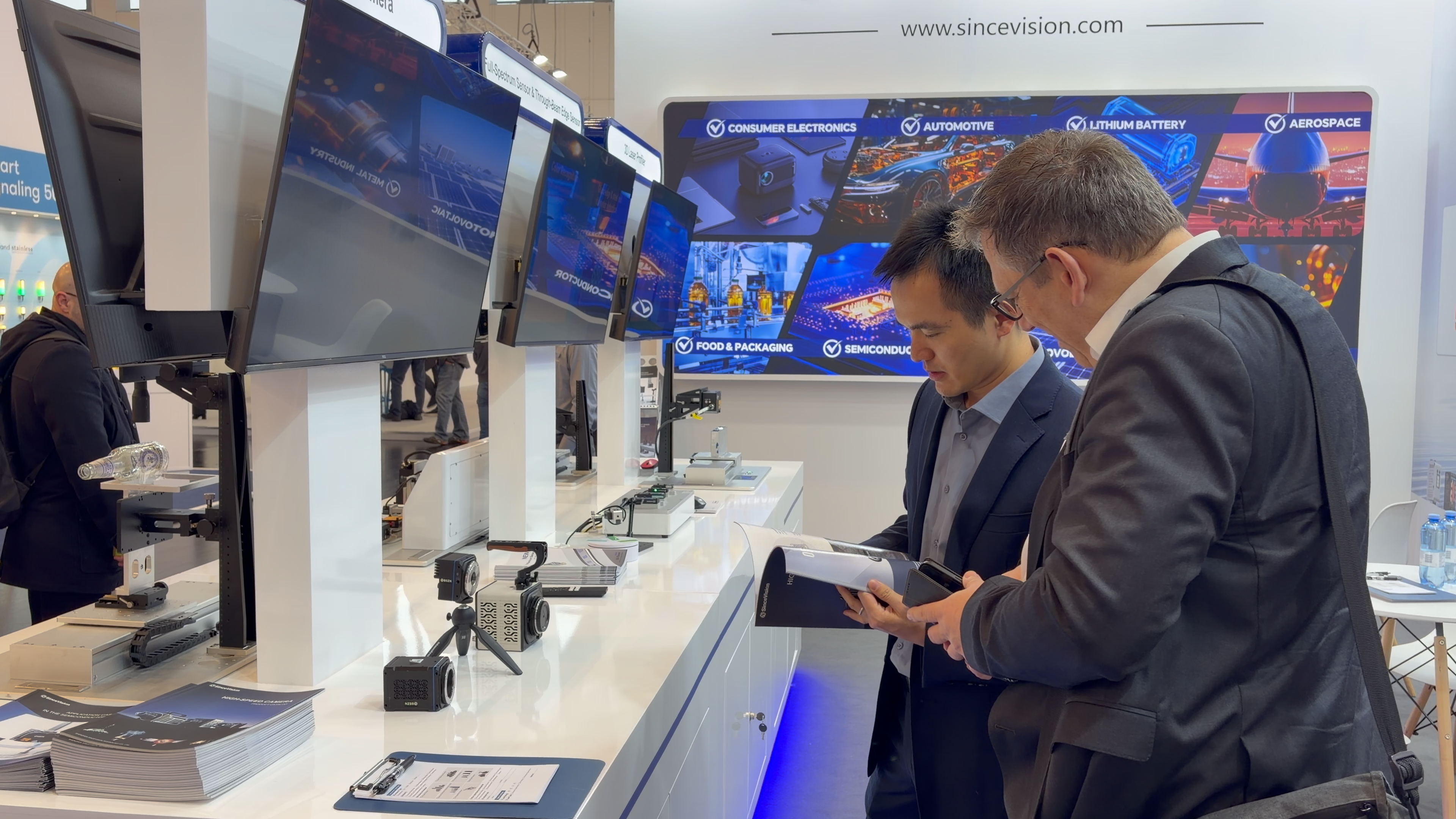 1765335700955612.png 1765335700955612.png